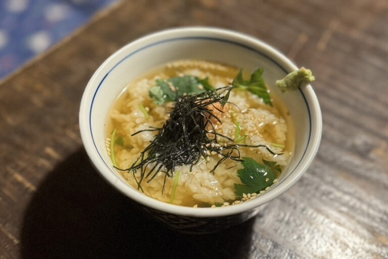 お茶漬け【梅or鮭】 各500円